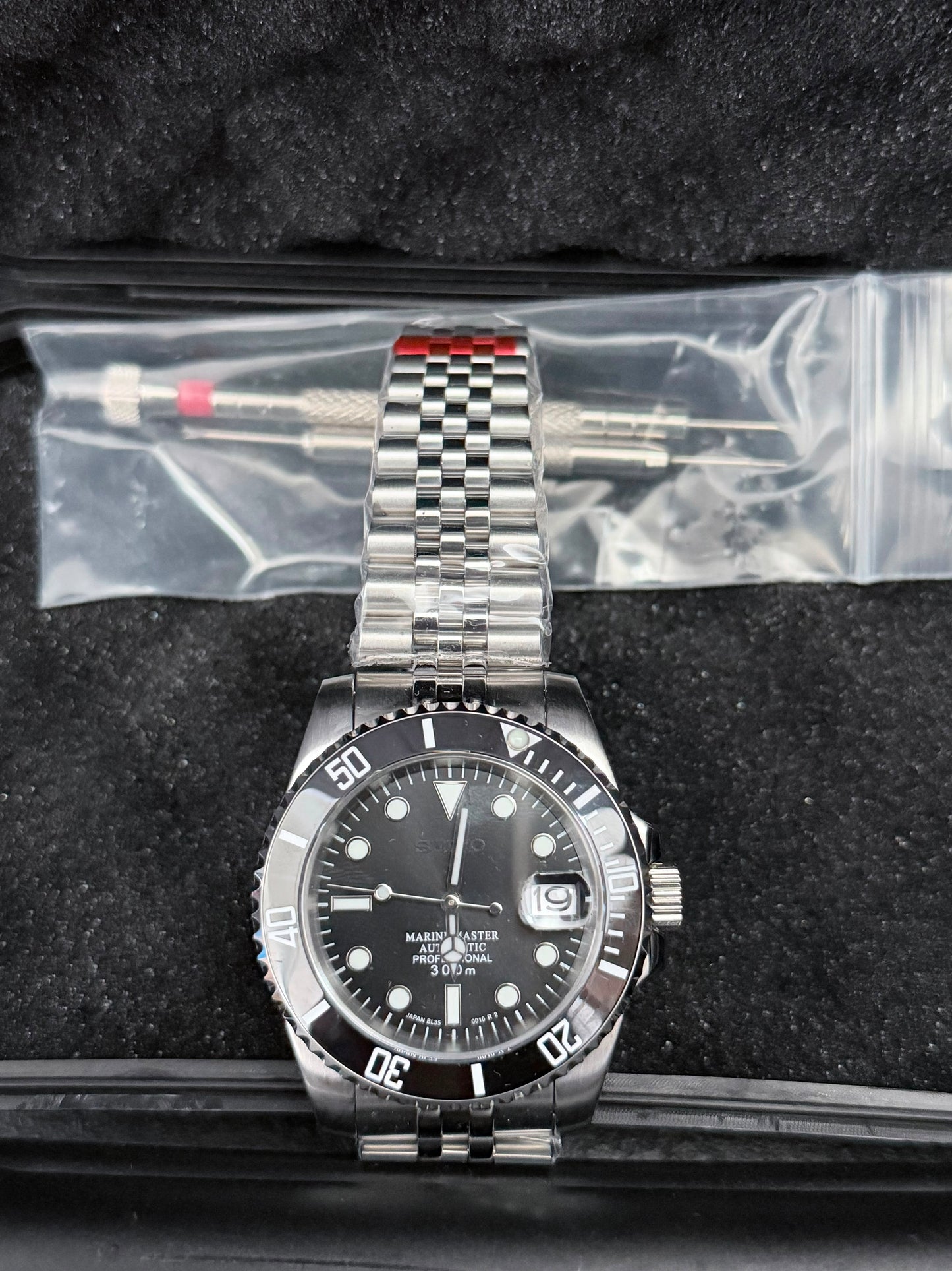 Seiko Submariner Mod (Date Black Dial)